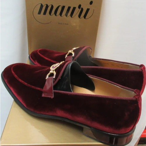 Mauri/Burgundy Velvet